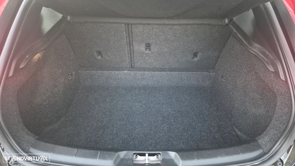 Volvo V40 1.5 T3 Sport Edition Plus Geartronic - 16