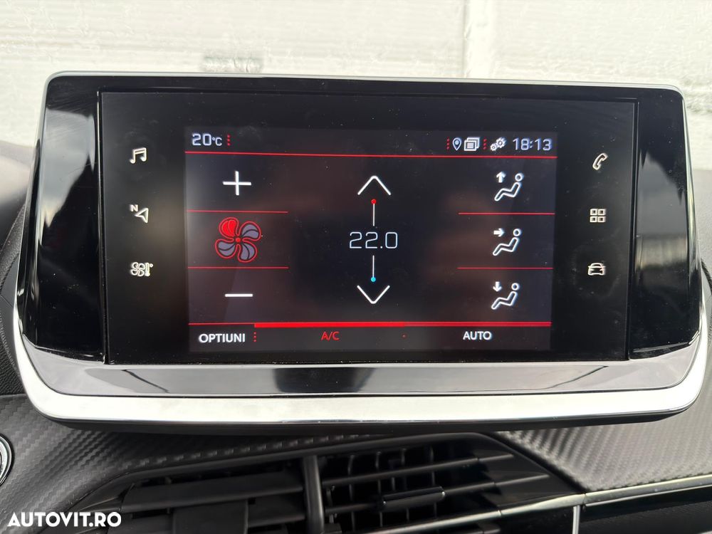 Peugeot 208 - 30