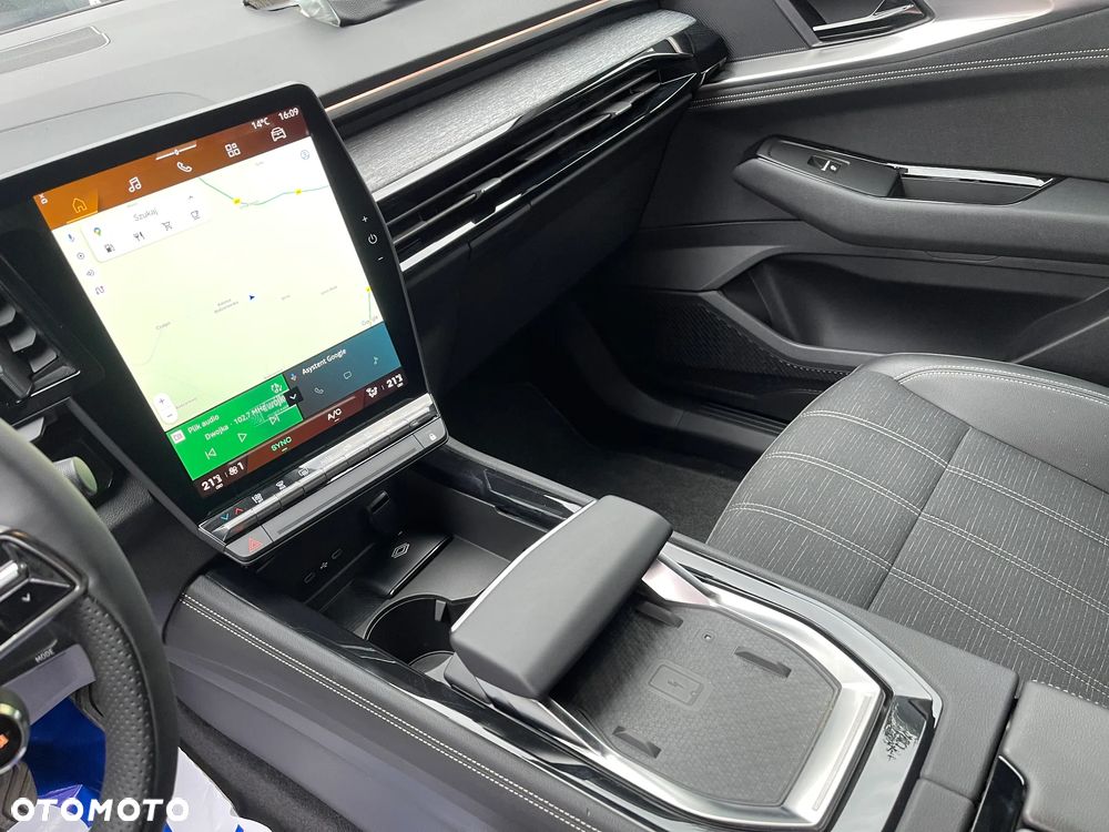 Renault Austral E-Tech Full 200 Iconic Esprit Alpine - 11