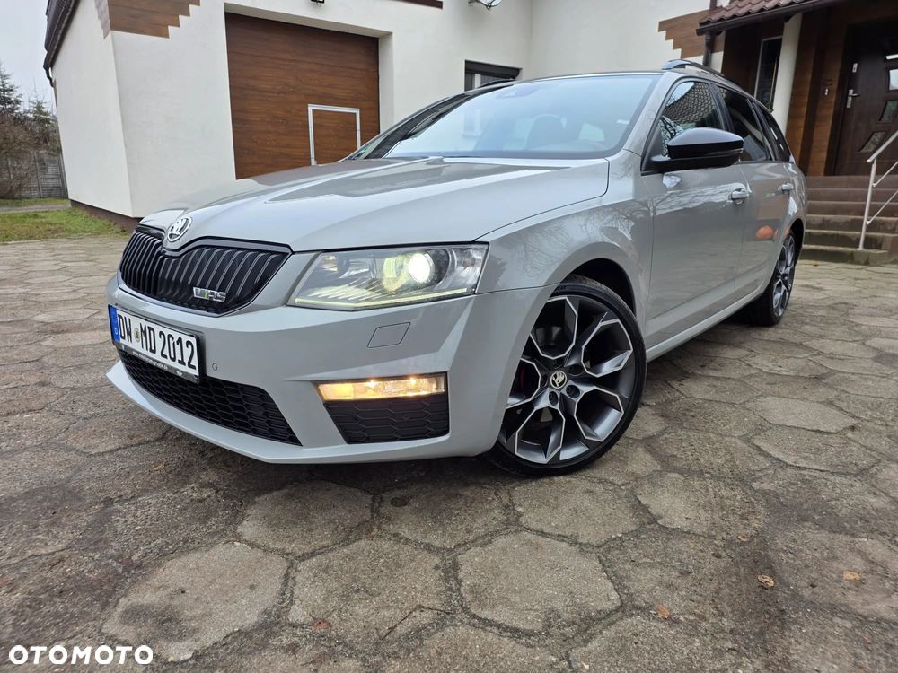 Skoda Octavia 2.0 TDI DSG RS - 1