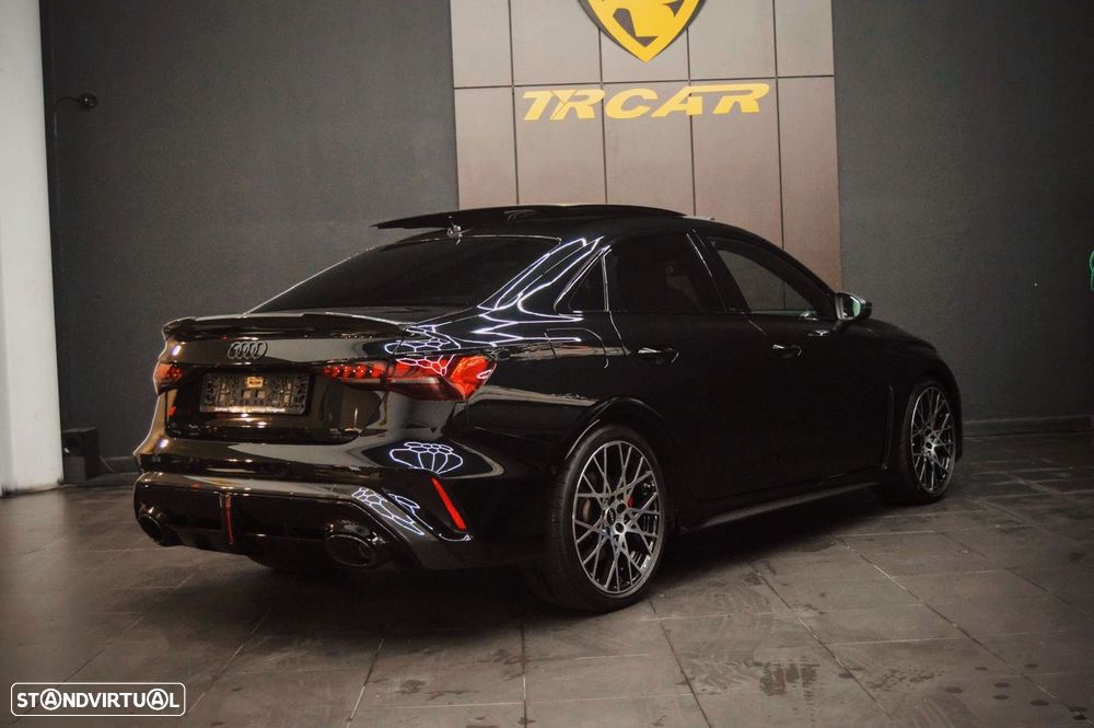 Audi RS3 Limousine 2.5 TFSI quattro S tronic - 2