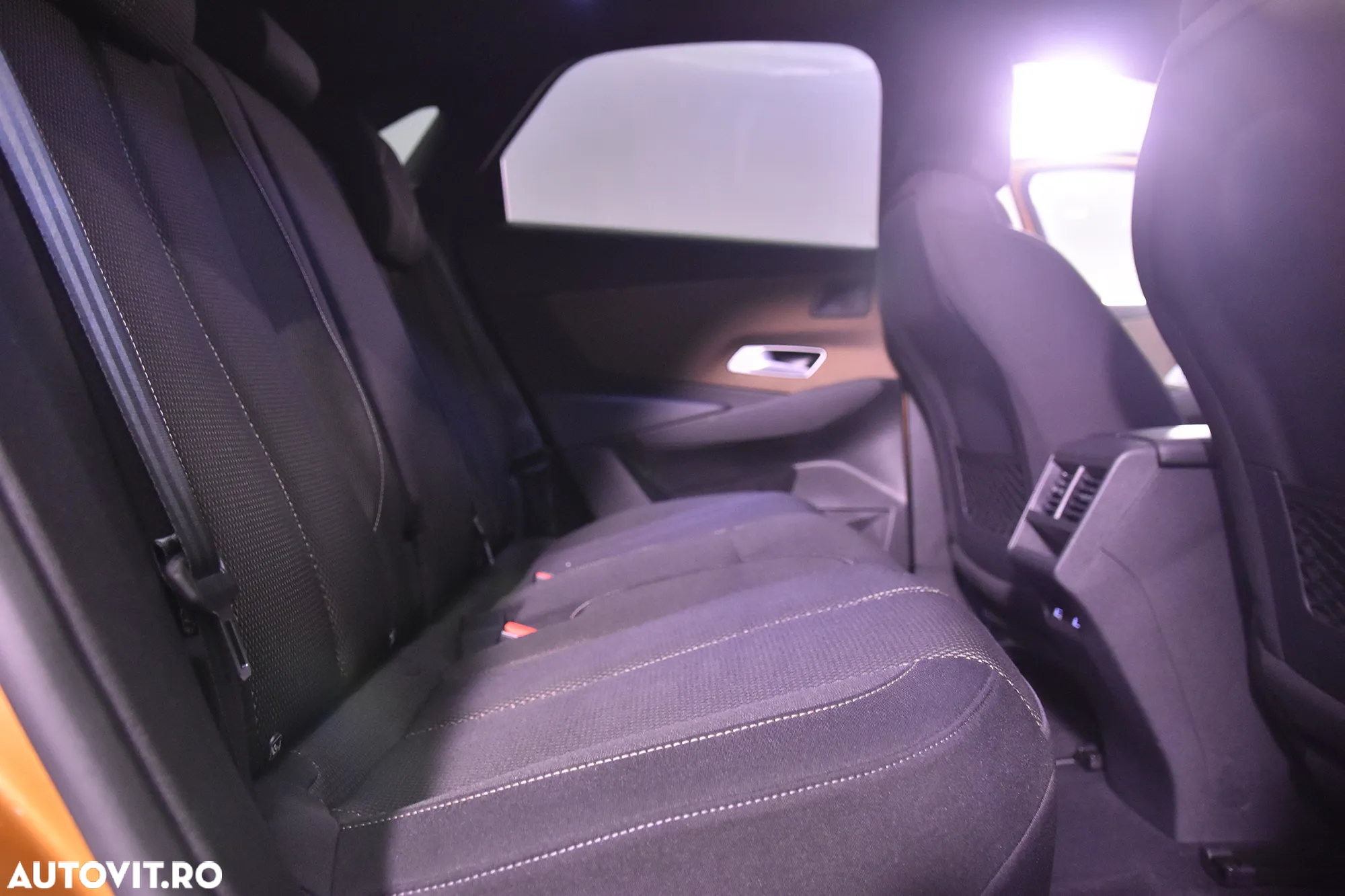 DS Automobiles DS 7 Crossback - 12