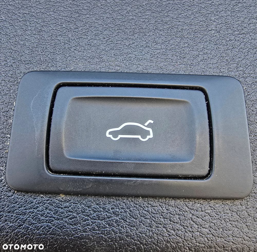 Audi A4 ver-2-0-tfsi-ultra-design-s-tronic - 15