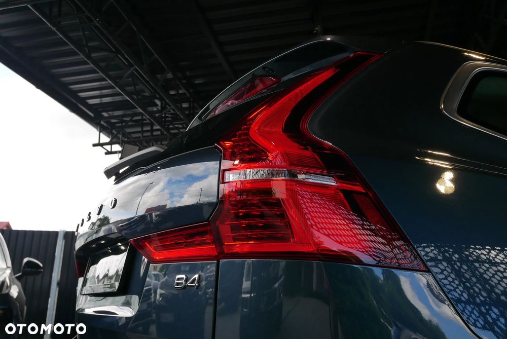 Volvo XC 60 B4 D Momentum Pro - 35