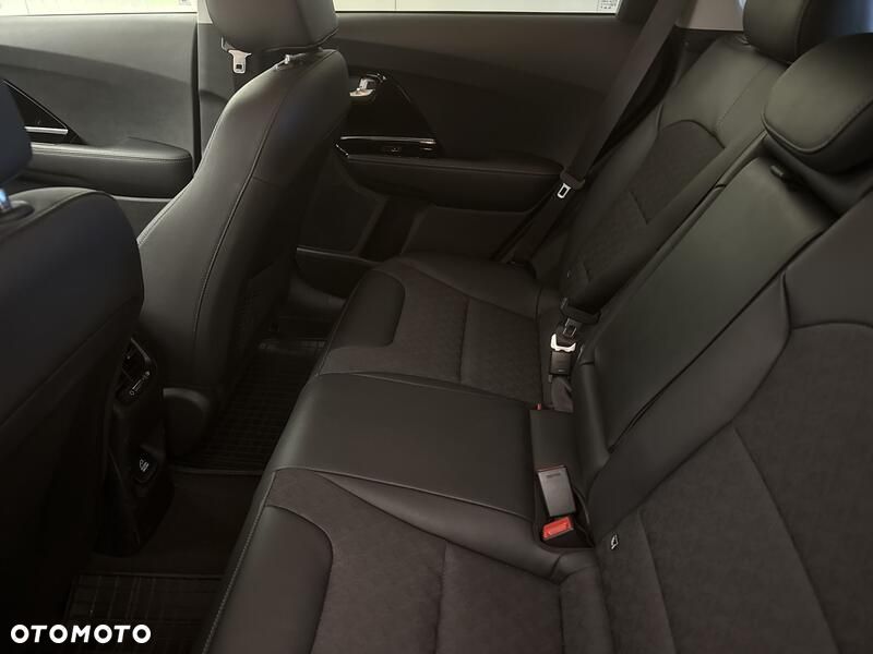Kia Niro 1.6 GDI Hybrid L Business Line - 22