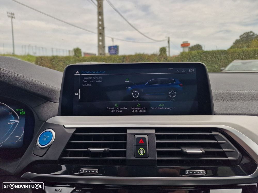 BMW iX3 Inspiring - 38