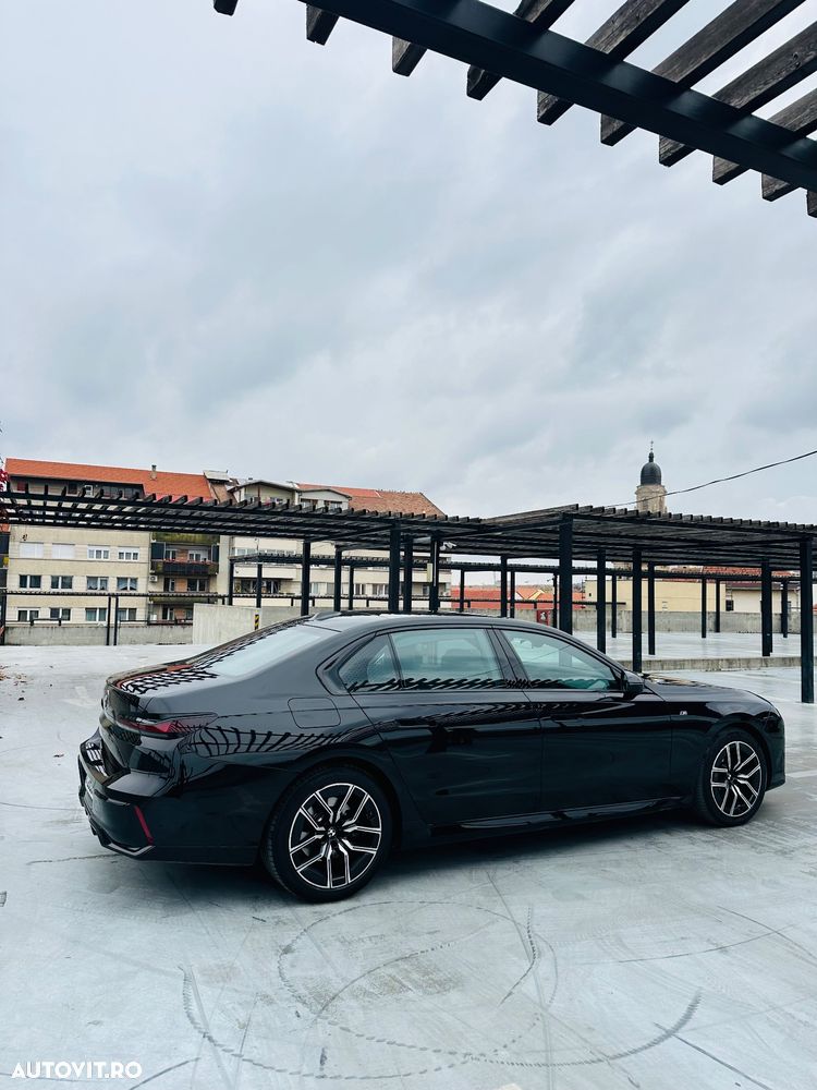 BMW Seria 7 740d xDrive MHEV - 5