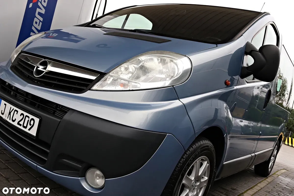 Opel Vivaro - 30