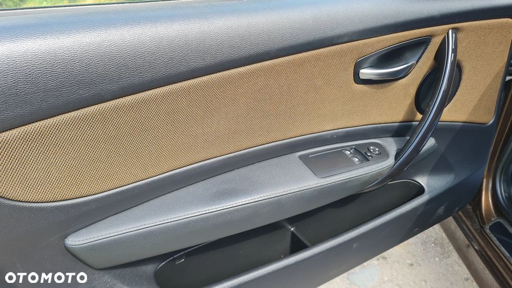 BMW Seria 1 - 25