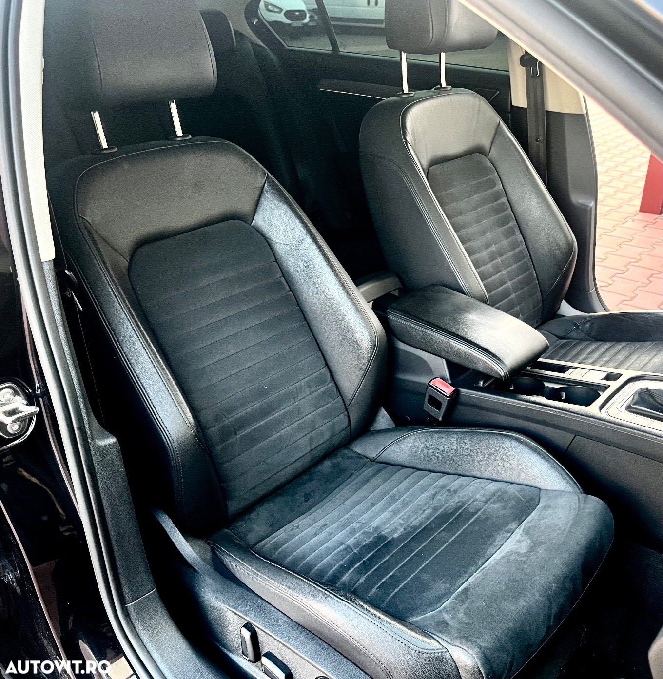 Volkswagen Passat 2.0 TDI DSG Highline - 14