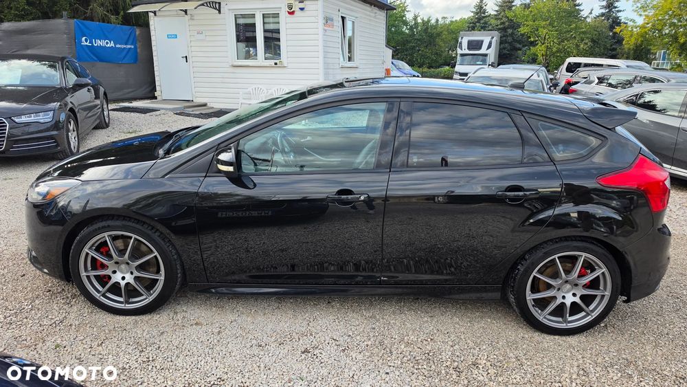 Ford Focus 2.0 EcoBoost ST mit Leder-Exclusiv-Paket - 6
