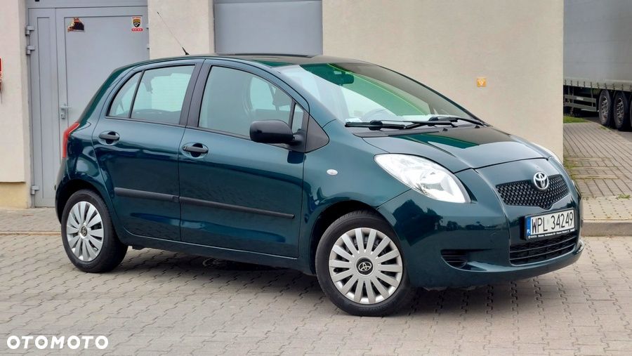 Toyota Yaris - 11