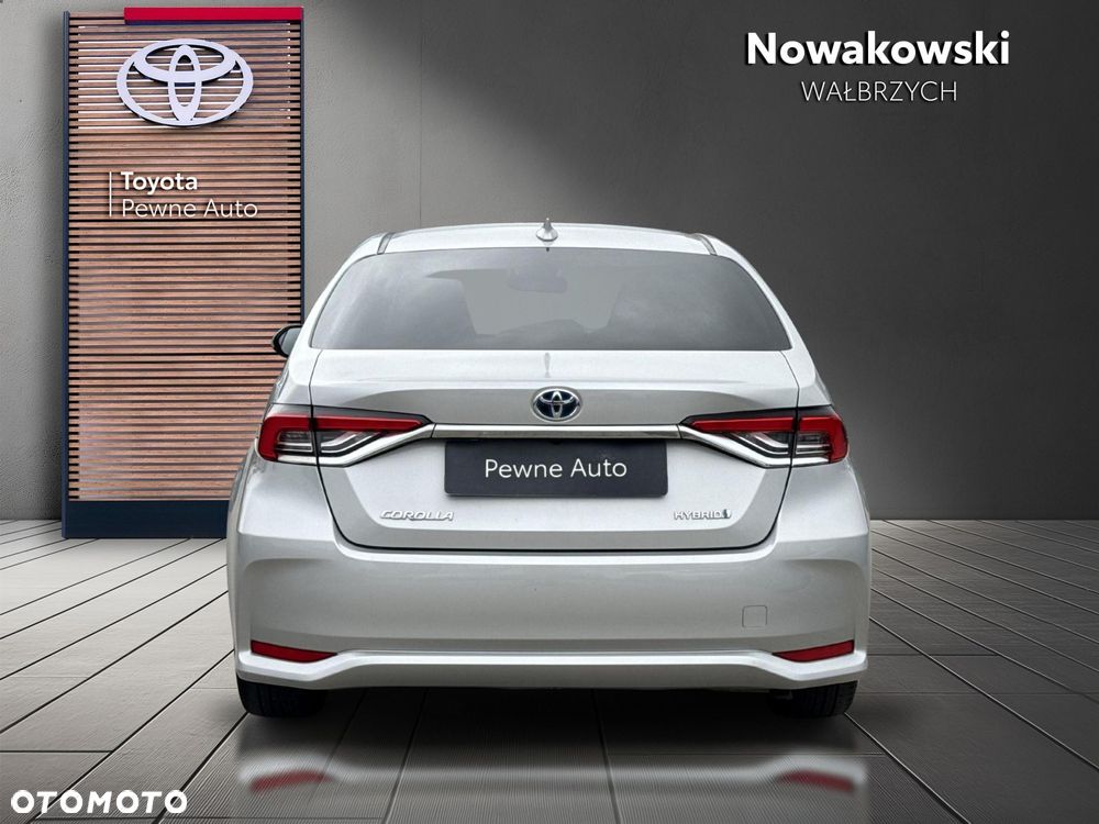 Toyota Corolla 1.8 Hybrid Comfort - 4