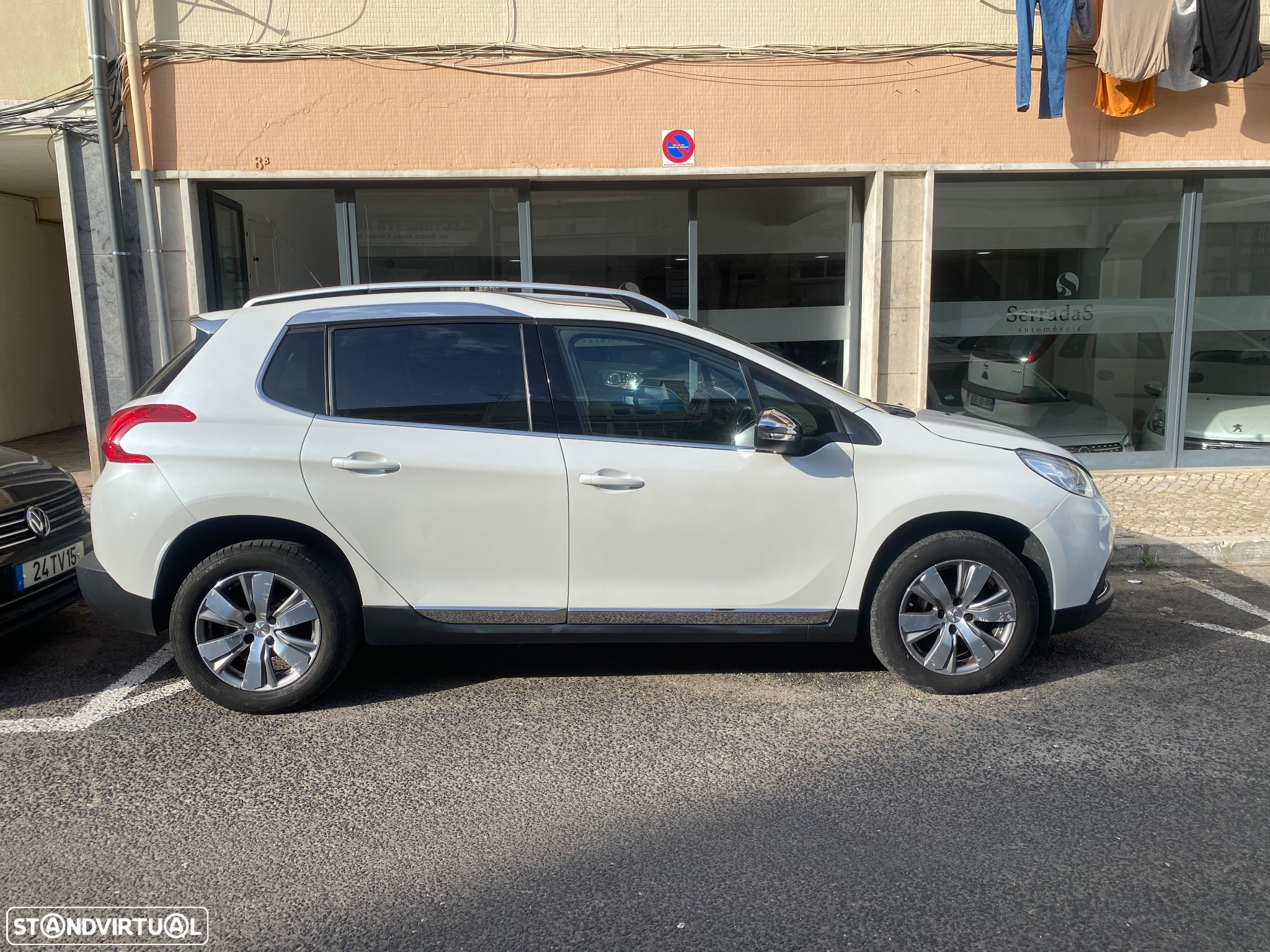 Peugeot 2008 1.2 PureTech Allure - 20