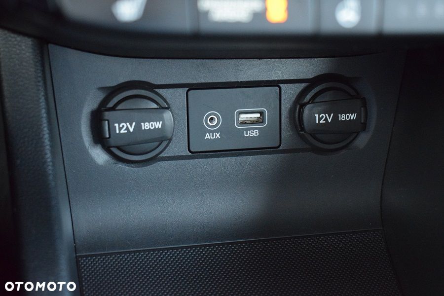 Hyundai i20 blue 1.2 Advantage+ - 17