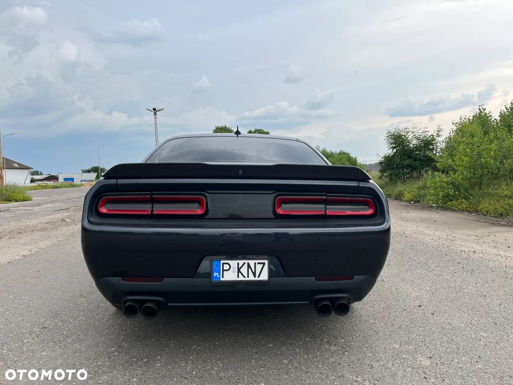 Dodge Challenger 3.6 SXT Plus - 10