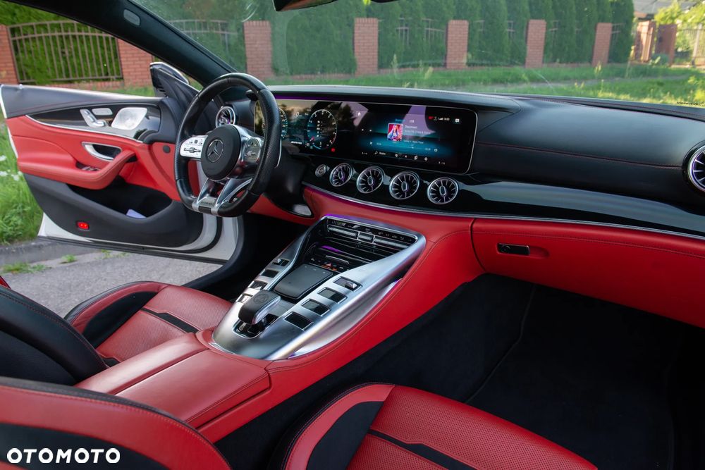 Mercedes-Benz AMG GT 63 S 4Matic+ Speedshift MCT 9G - 35