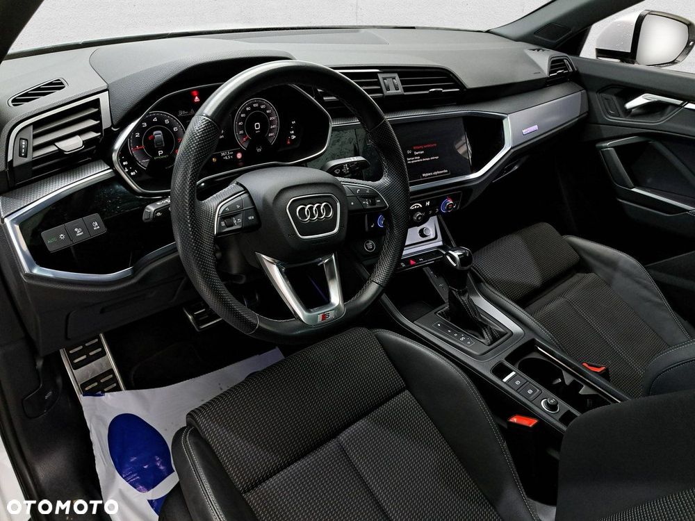 Audi Q3 - 11