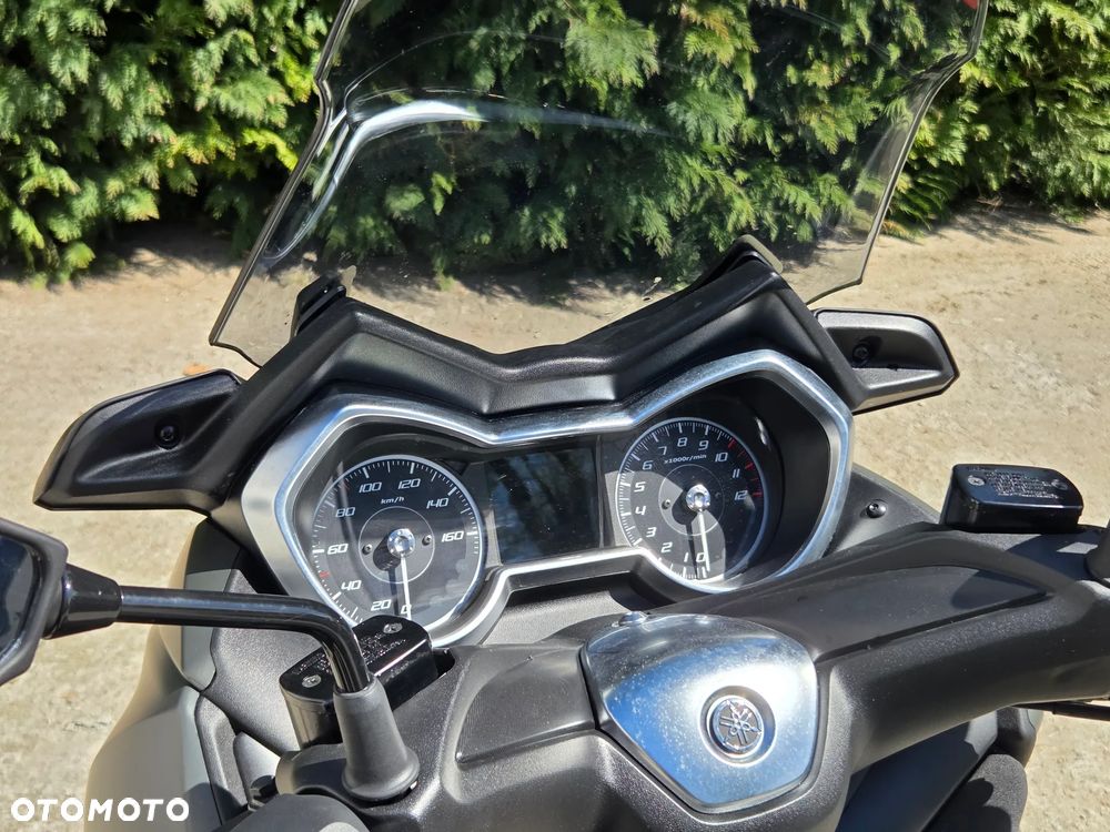 Yamaha X-max - 14