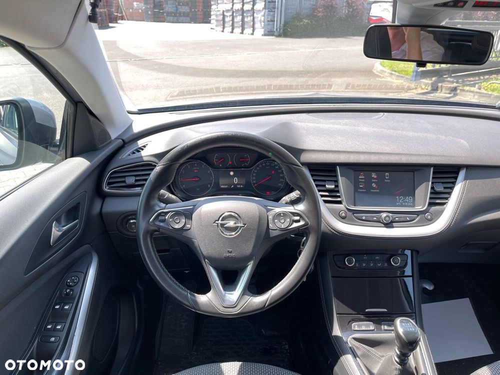 Opel Grandland X 1.2 T Enjoy S&S - 10