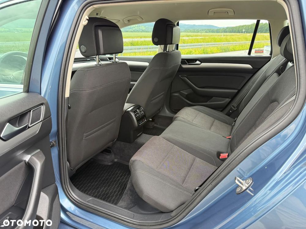Volkswagen Passat 2.0 TDI BMT Comfortline - 38