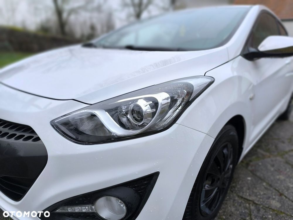 Hyundai i30 i30cw 1.4 Intro Edition - 15