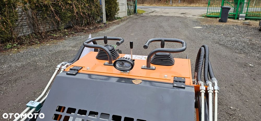Mini Ładowarka gąsienicowa Arteer QB-480 skid steer  koparka łańcuchowa wiertnica - 8