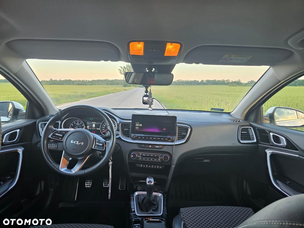 Kia Ceed 1.5 T-GDI Business Line Plus - 9
