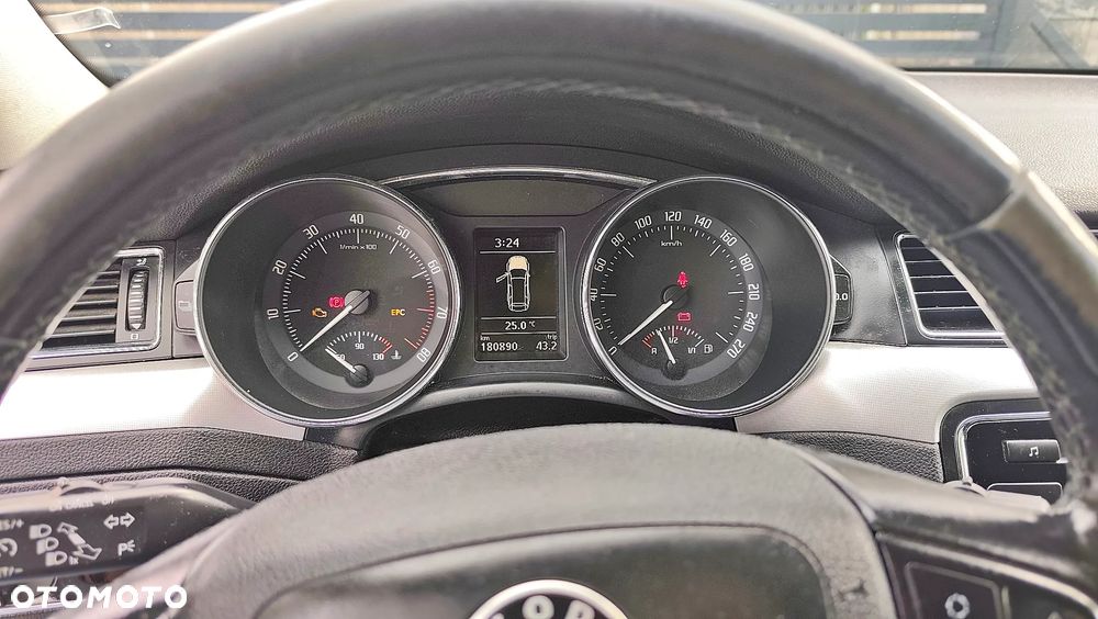 Skoda Superb - 36