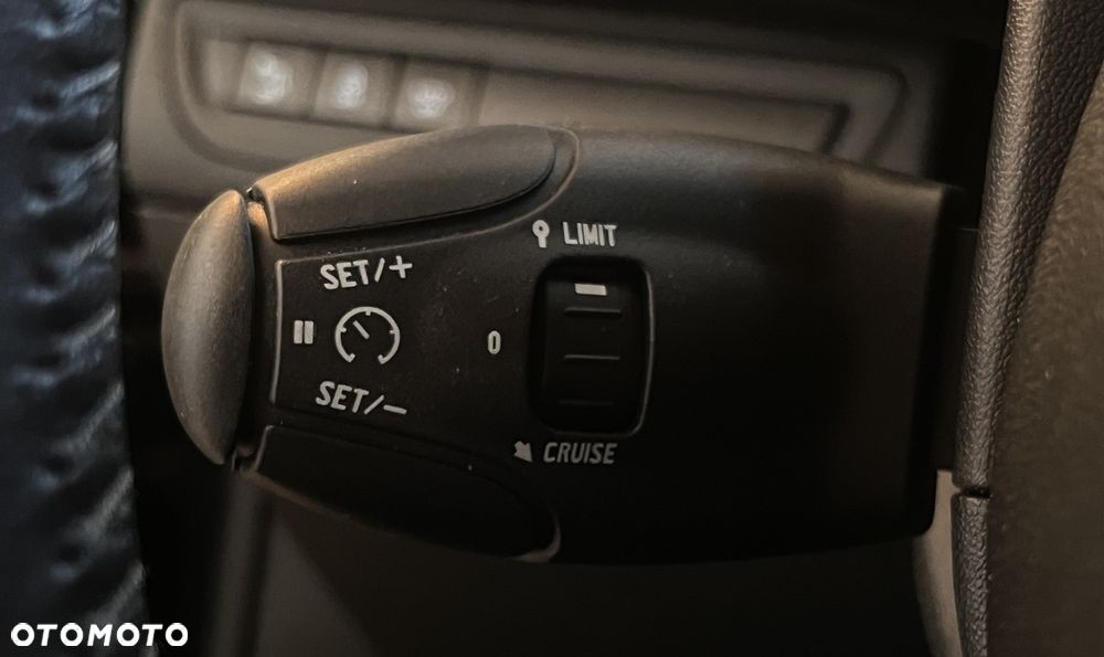 Peugeot 2008 PureTech 110 Stop&Start Style - 19