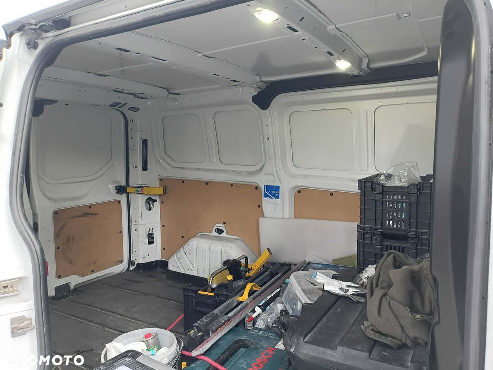 Ford TRANSIT CUSTOM - 10