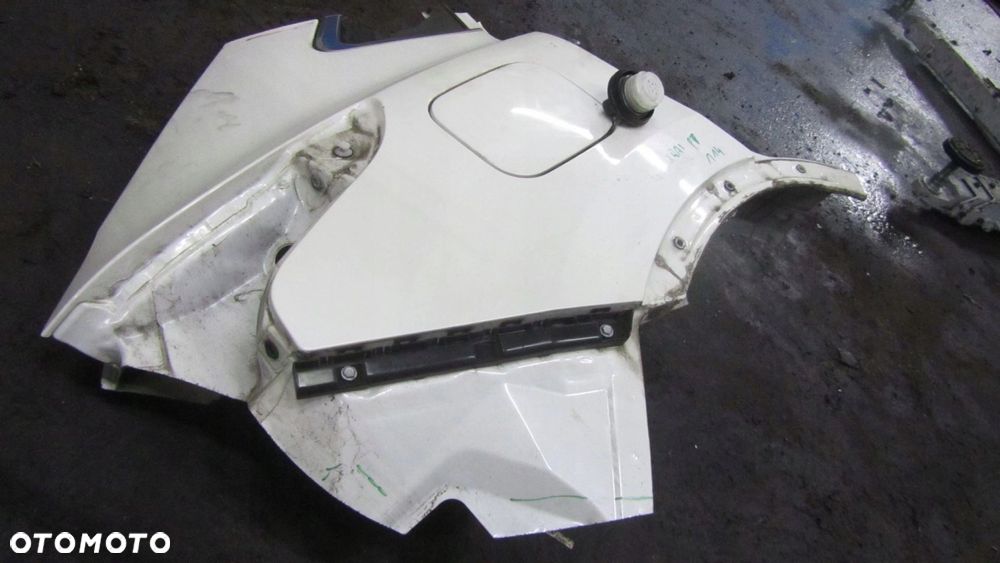 NISSAN QASHQAI J11 BŁOTNIK PRAWY TYŁ TYLNY 13-17 - 2