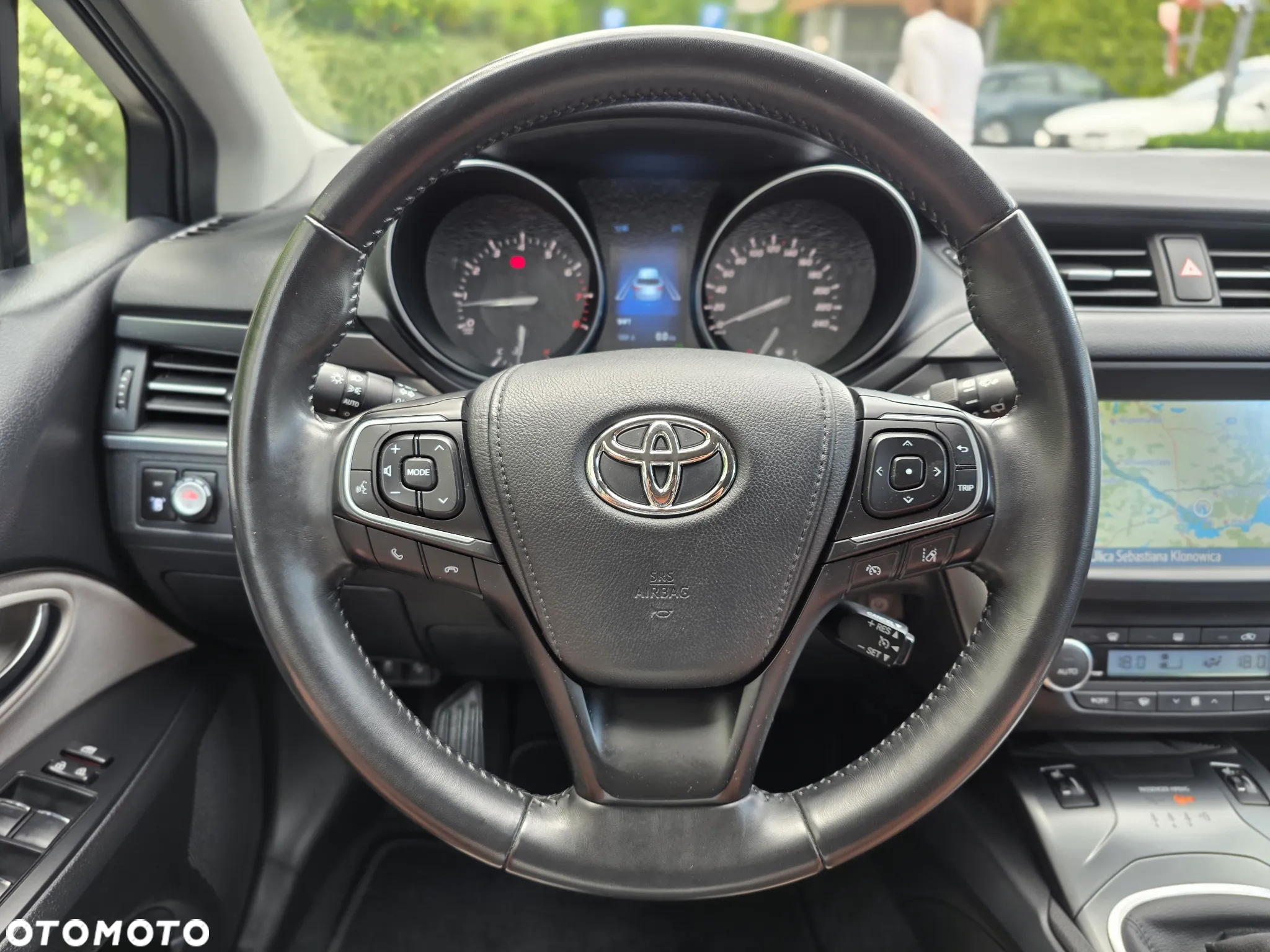 Toyota Avensis Touring Sports 1.8 Team Deutschland - 30
