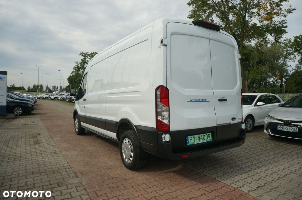 Ford Transit - 8