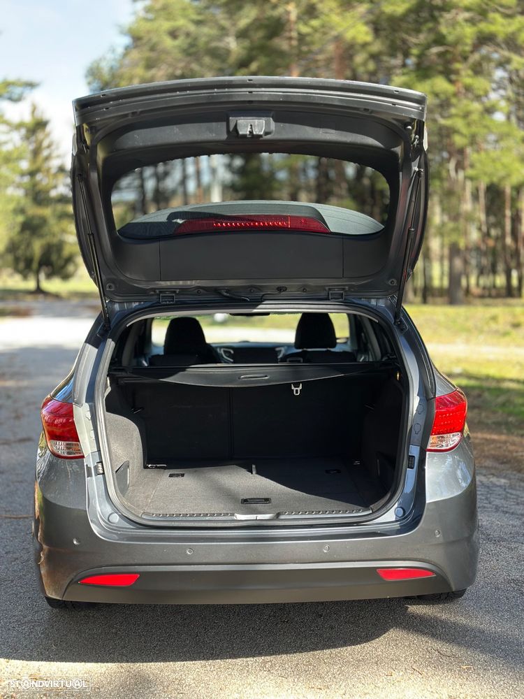 Hyundai i40 SW 1.7 CRDi Blue Comfort - 39