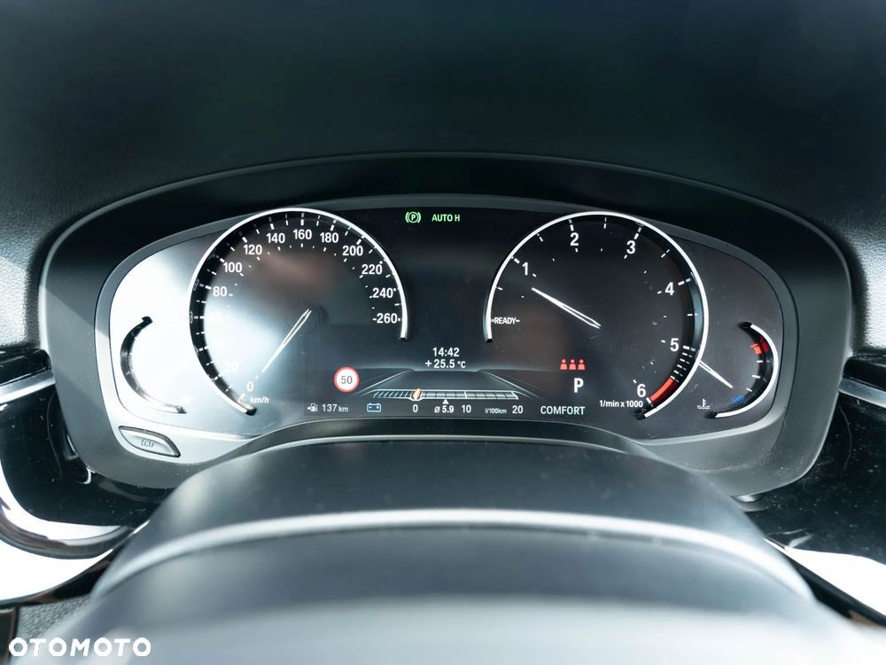BMW Seria 5 520d Sport Line sport - 28