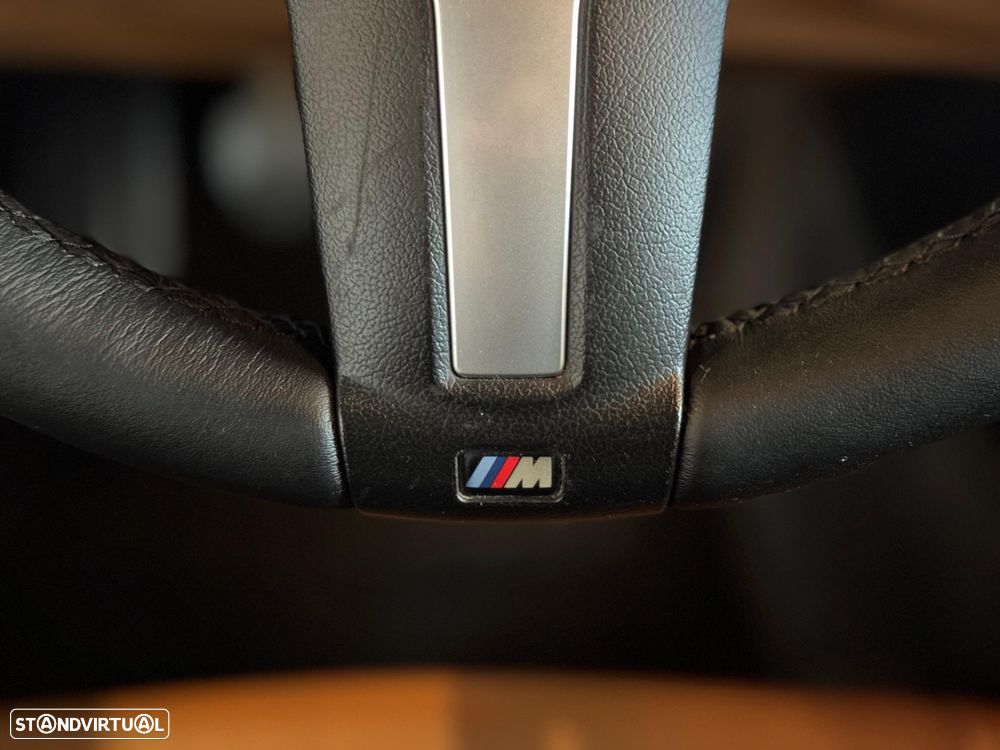 BMW 320 d EfficientDynamics Line Luxury - 13