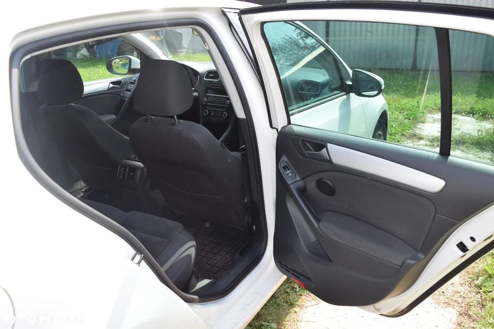 Volkswagen Golf 2.0 TDI Highline - 34