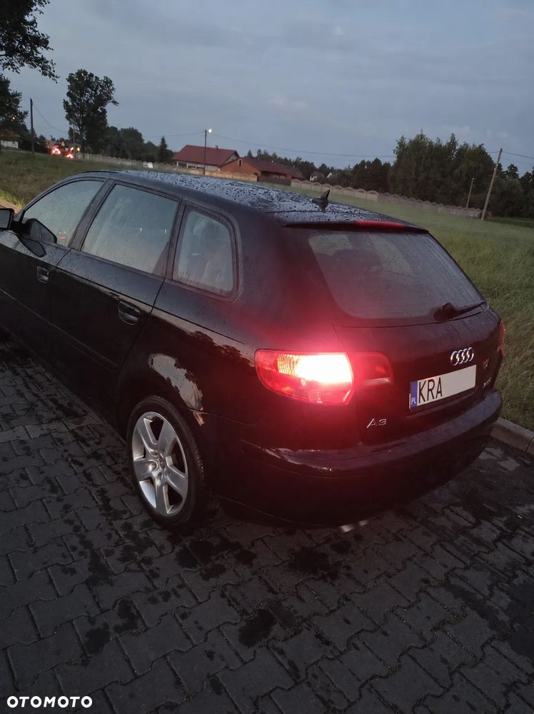 Audi A3 Sportback 1.9 TDI Ambiente - 2