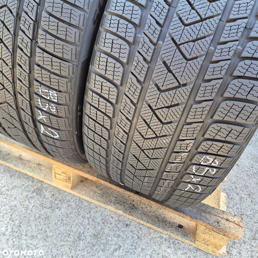 Pirelli Sottozero 3 Winter 305/35/21 109W B 2021r 6.85mm - 6