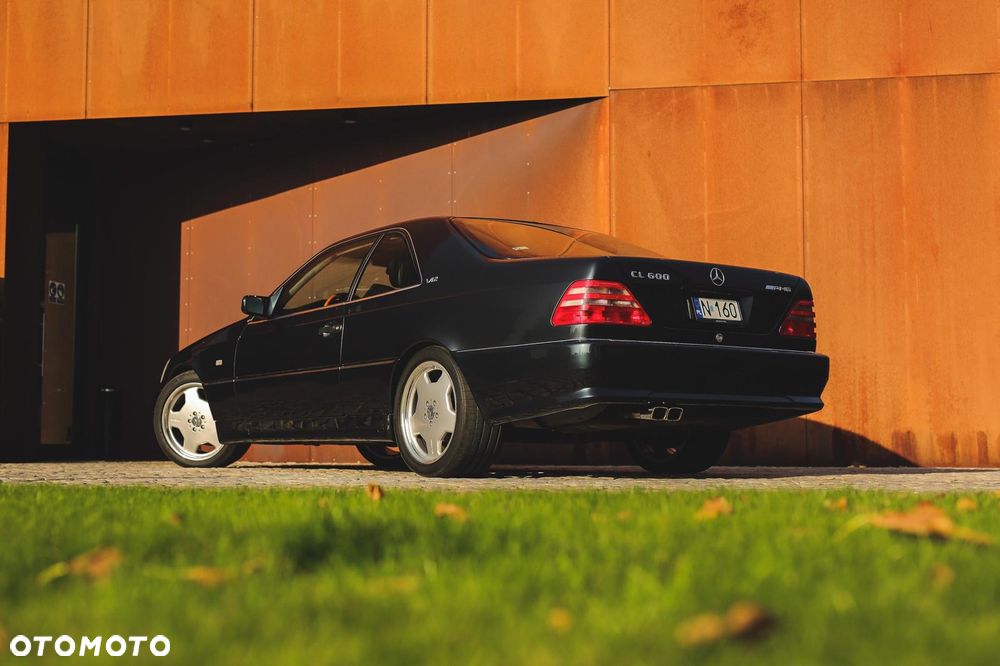 Mercedes-Benz CL - 16