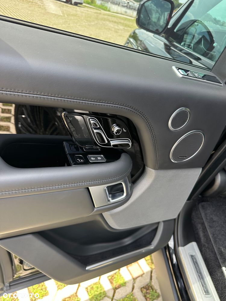 Land Rover Range Rover D350 Autobiography - 20
