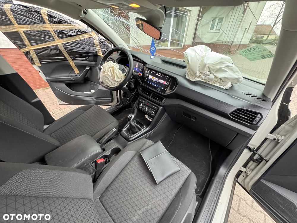 Volkswagen T-Cross - 6