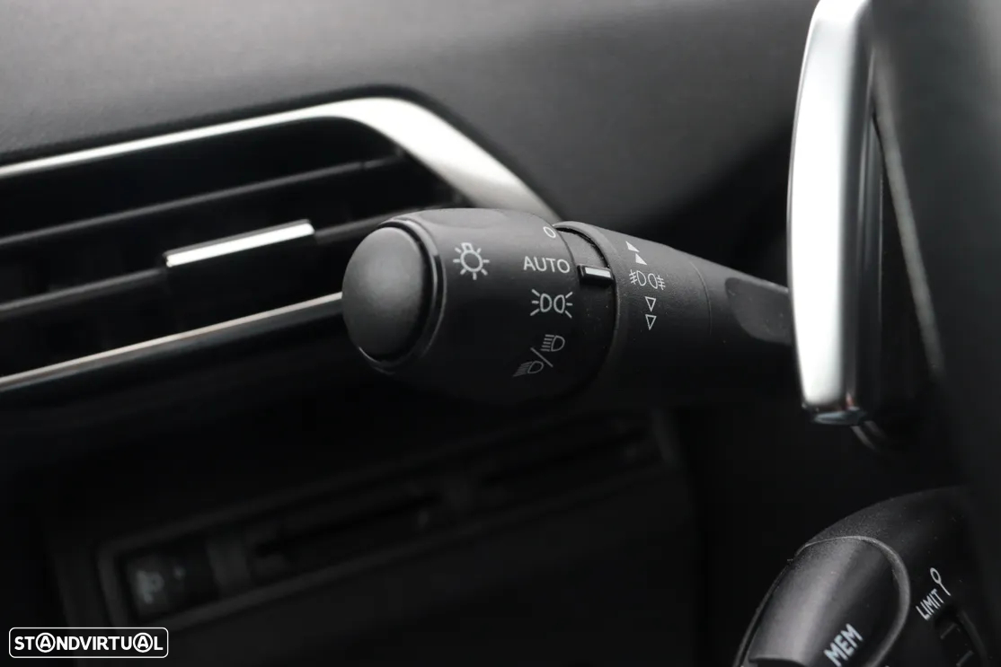 Peugeot 3008 PureTech 130 Stop & Start GPF EAT8 Active - 22