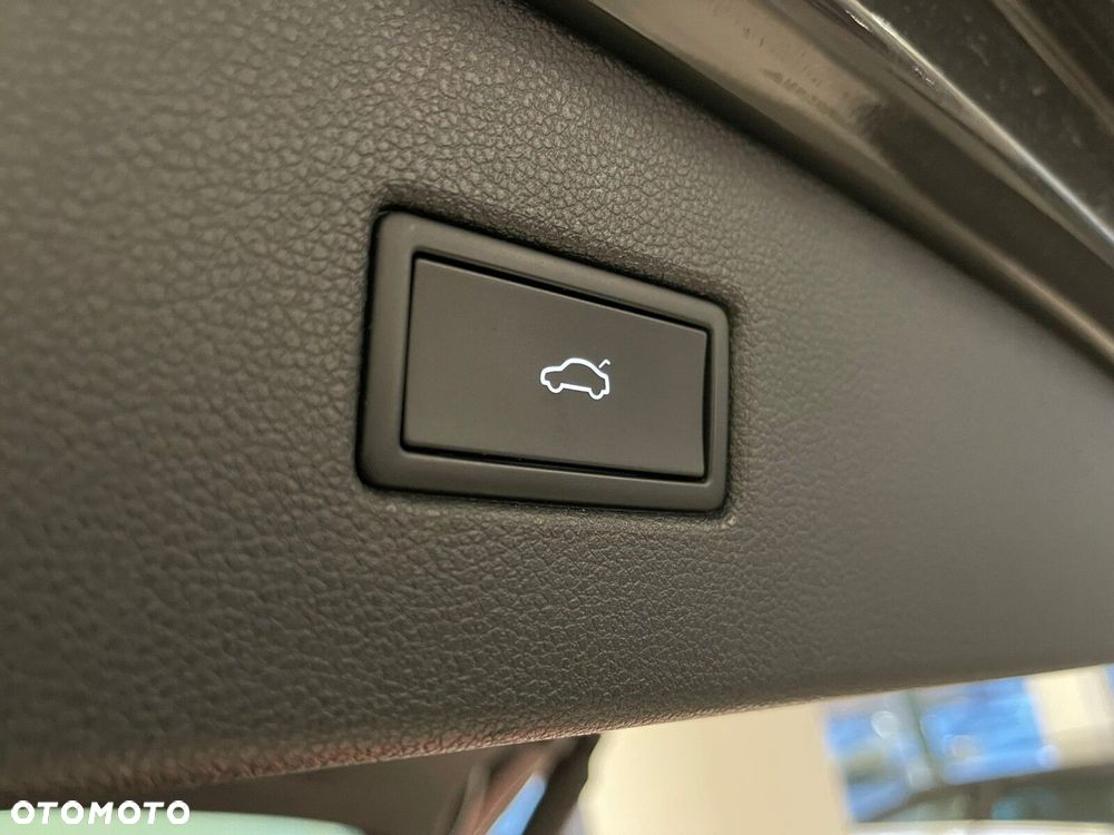 Volkswagen Tiguan 2.0 TSI 4Mot Urban Sport DSG - 35