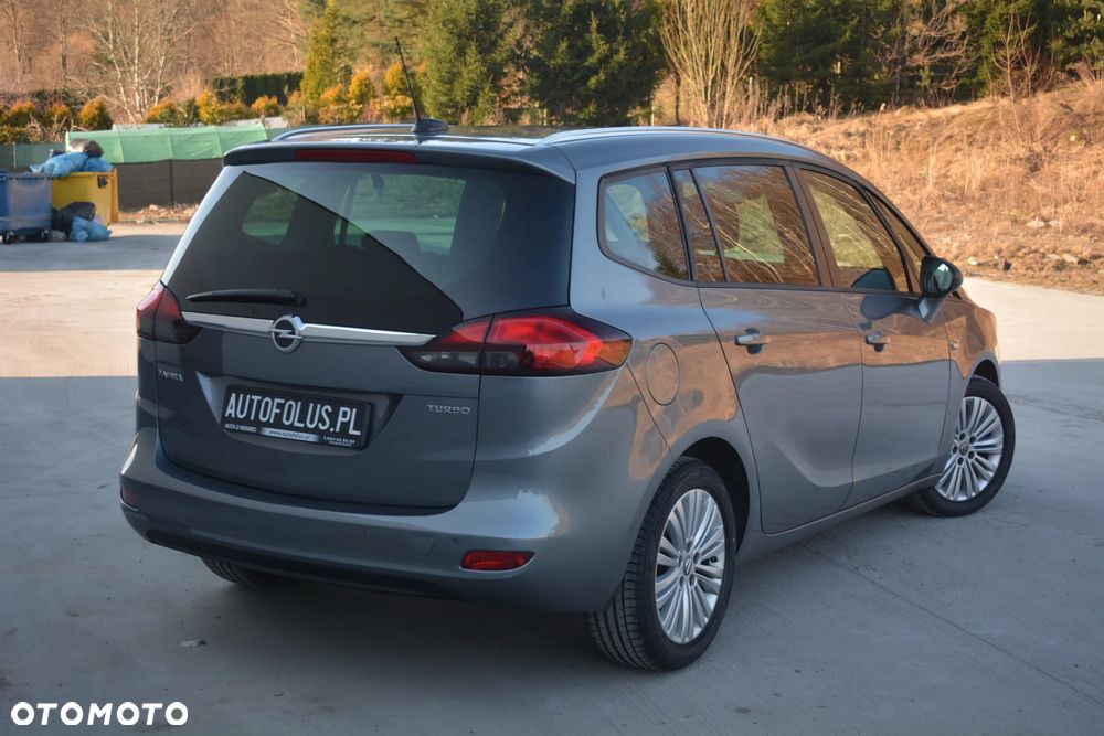 Opel Zafira - 15