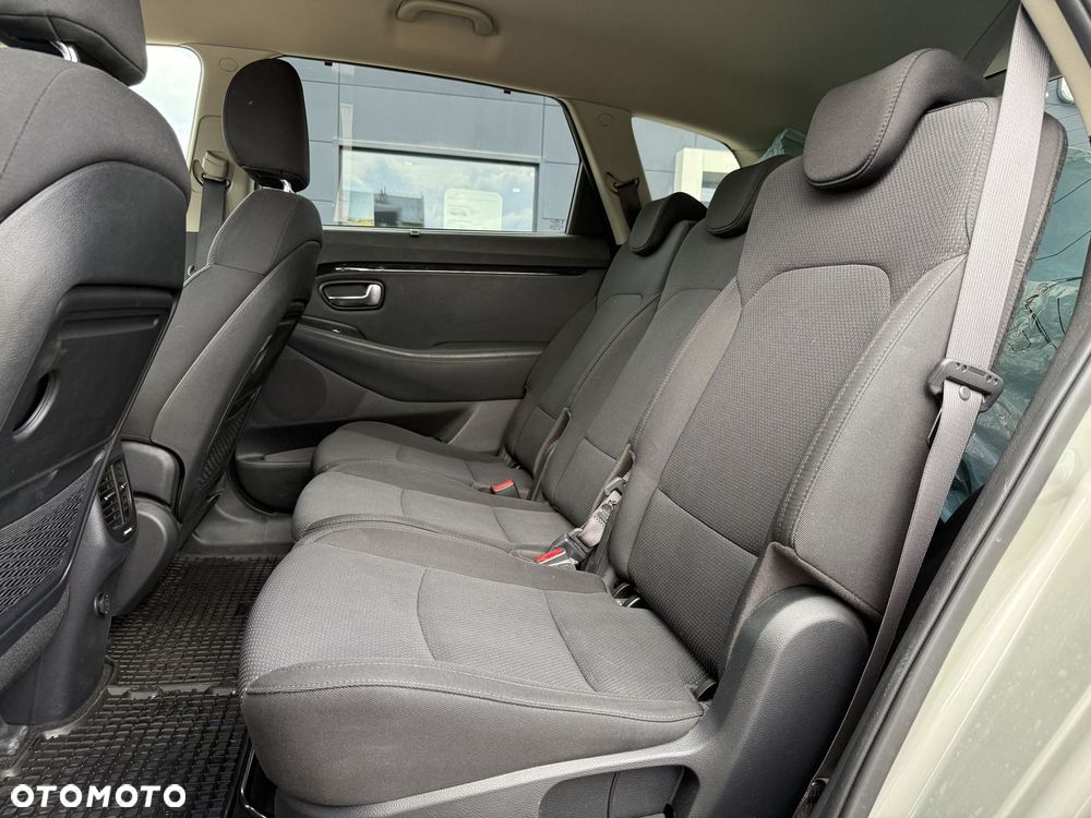 Kia Carens 1.6 GDI M - 25