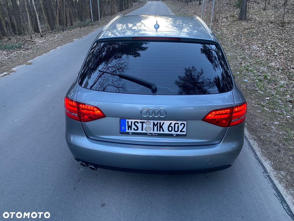 Audi A4 Avant 2.0 TDI - 8