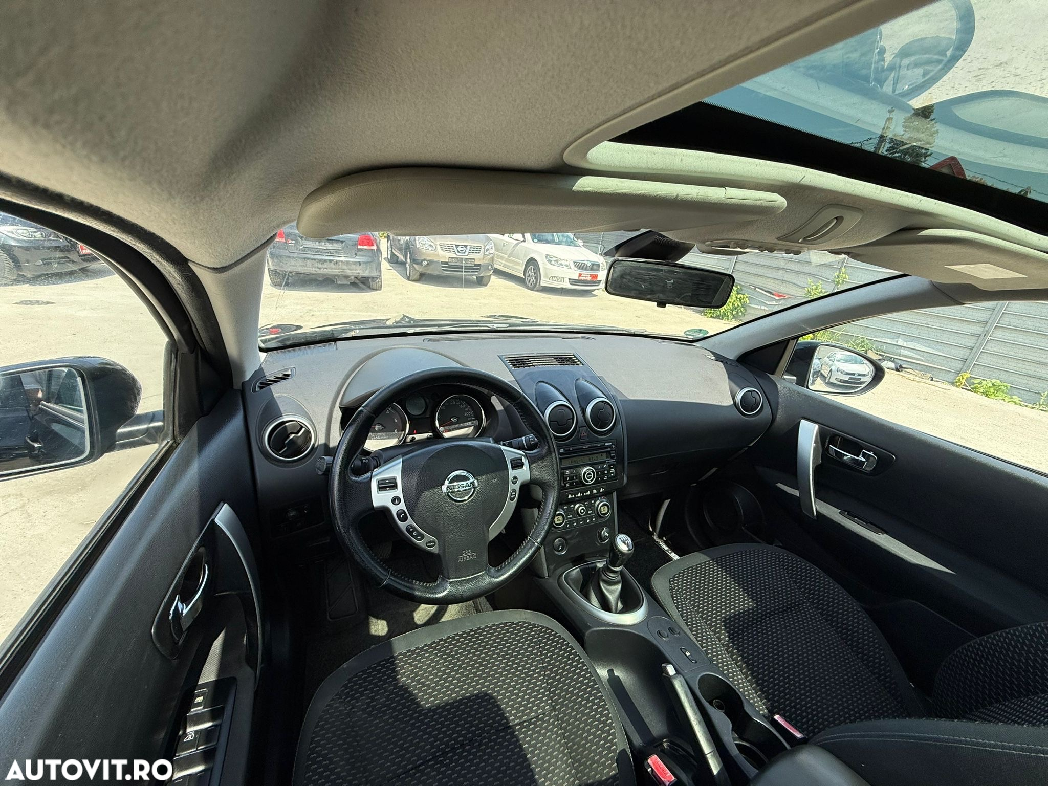 Nissan Qashqai+2 - 10