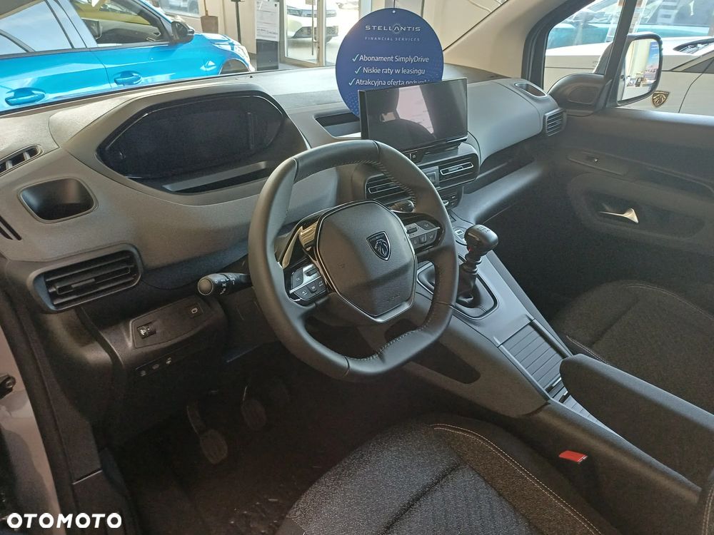 Peugeot Rifter - 17